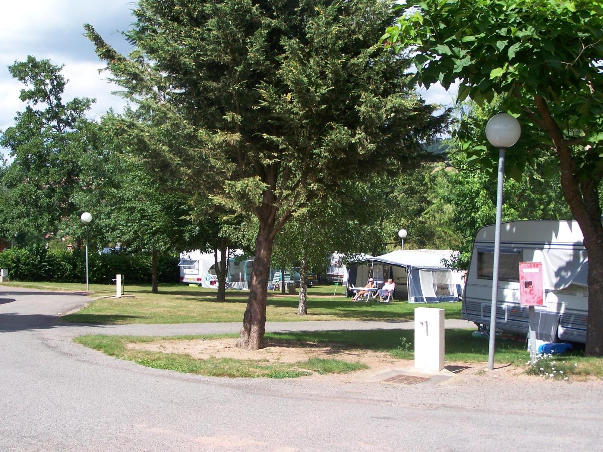 Camping Les Feuilles Chauffailles Dış mekan fotoğraf